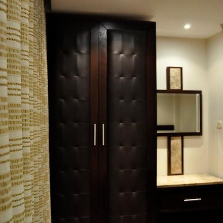 Granada Suites Hotel Amman Buitenkant foto