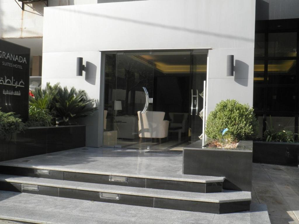 Granada Suites Hotel Amman Buitenkant foto