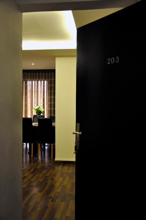 Granada Suites Hotel Amman Kamer foto